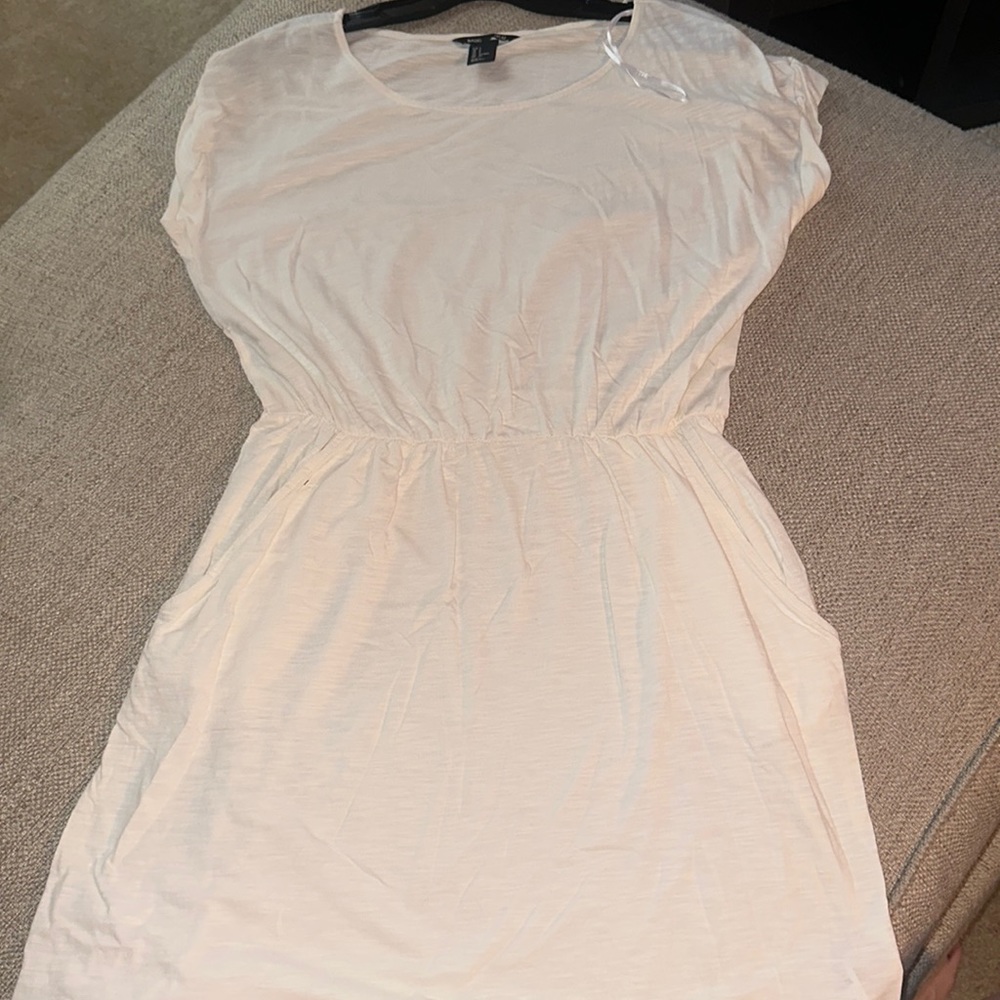 H&M ivory tshirt dress size small